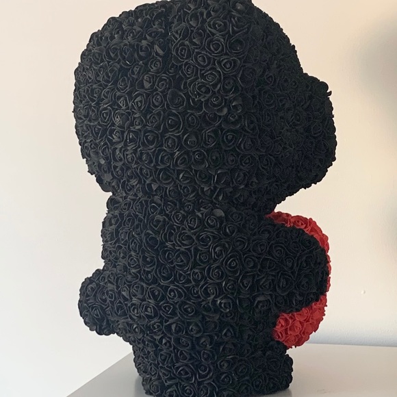 60cm Rose Bear - Black - Picture 2 of 4
